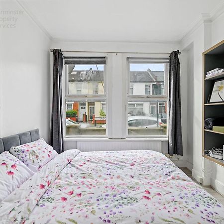 Cosy Tottenham Apartment Sleeps 4 London Exteriör bild